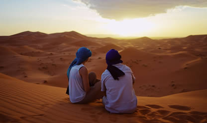 Viajes a EMIRATOS ARABES Y ARABIA SAUDITA CON STOPOVER EN DOHA 2025 en español | Agencia de Viajes Festival