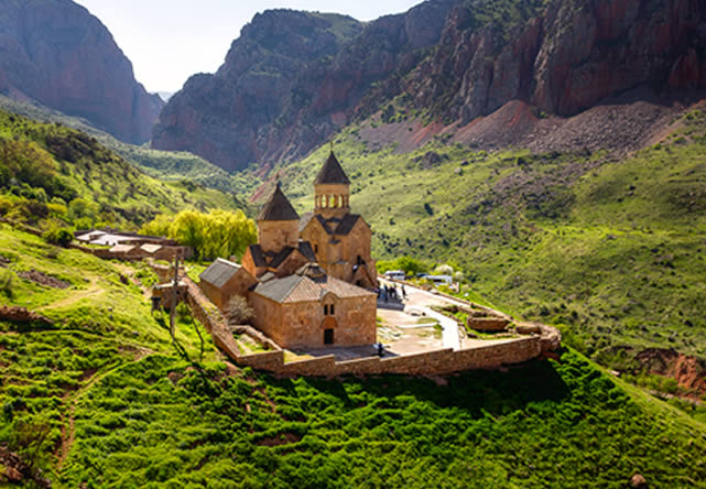 foto del tour a armenia en español 2024-2025