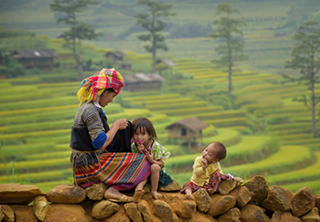 foto del tour a laos en español 2024-2025